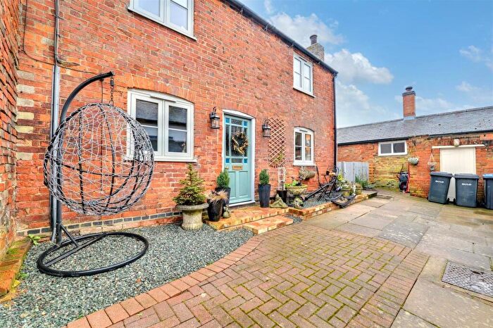 2 Bedroom Cottage For Sale In Hallaton Road, Tugby, Leicester, LE7