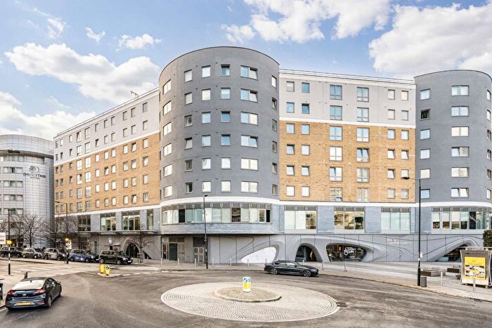 1 Bedroom Flat For Sale In Station Court, Fulham, SW6