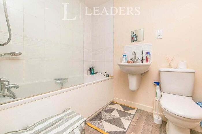 2 Bedroom Apartment To Rent In Quayside Drive, , Colchester, CO2