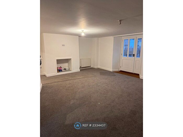 2 Bedroom Flat To Rent In Bristol Road, Gloucester, GL1