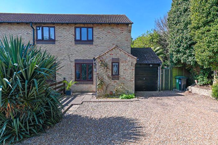 2 Bedroom Terraced House To Rent In Burcote Drive, Portsmouth, PO3