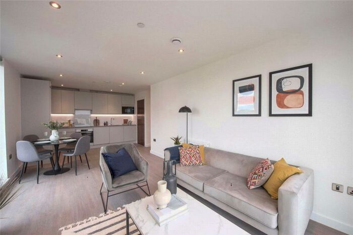 2 Bedroom Apartment To Rent In Thames Quarter, Napier Road, Reading, RG1