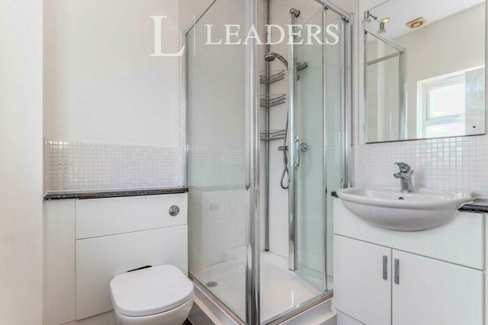 4 Bedroom Town House To Rent In Cavendish Walk, Epsom, KT19