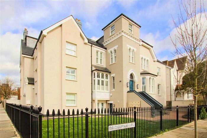 1 Bedroom Flat To Rent In Bridgeman Road, Teddington, TW11
