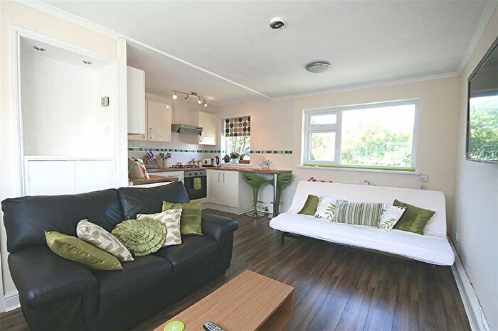 1 Bedroom Flat To Rent In Holtdale Grove, Holt Park, Leeds, West Yorkshire, LS16