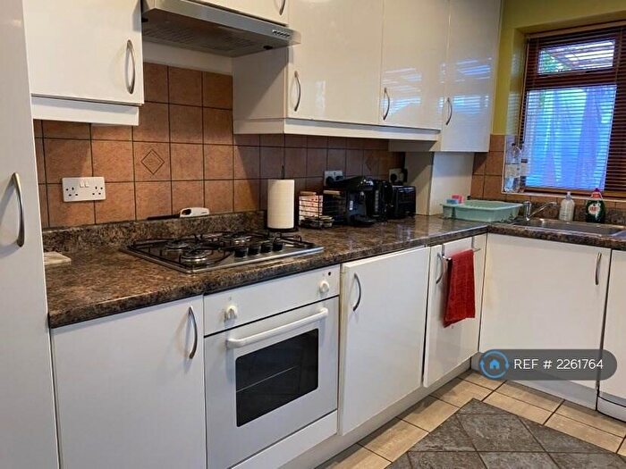 4 Bedroom Terraced House To Rent In Shipman Road, London, E16
