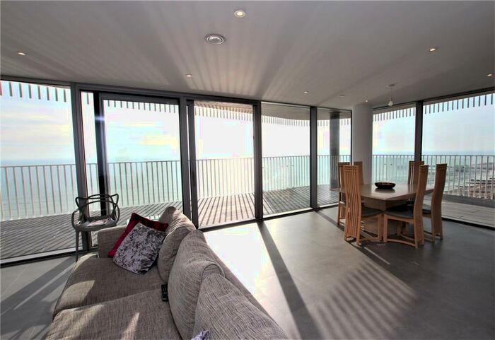 3 Bedroom Apartment To Rent In Brighton Road, Worthing, West Sussex, BN11