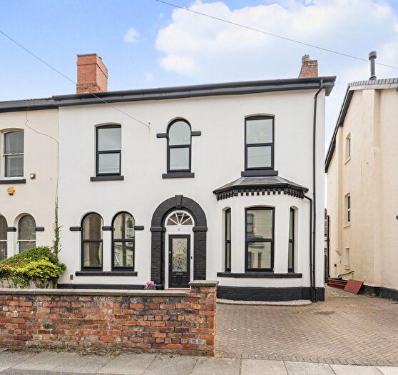 5 Bedroom Semi-Detached House For Sale In Cavendish Road, Crosby, L23