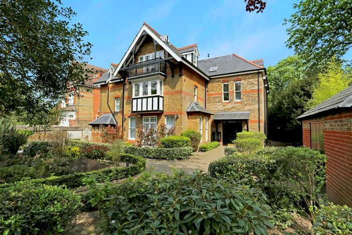 2 Bedroom Flat To Rent In North Common Road, London, W5