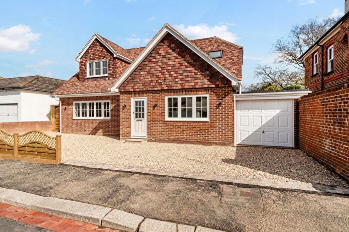 4 Bedroom Detached House For Sale In Normanton Avenue, Bognor Regis, PO21