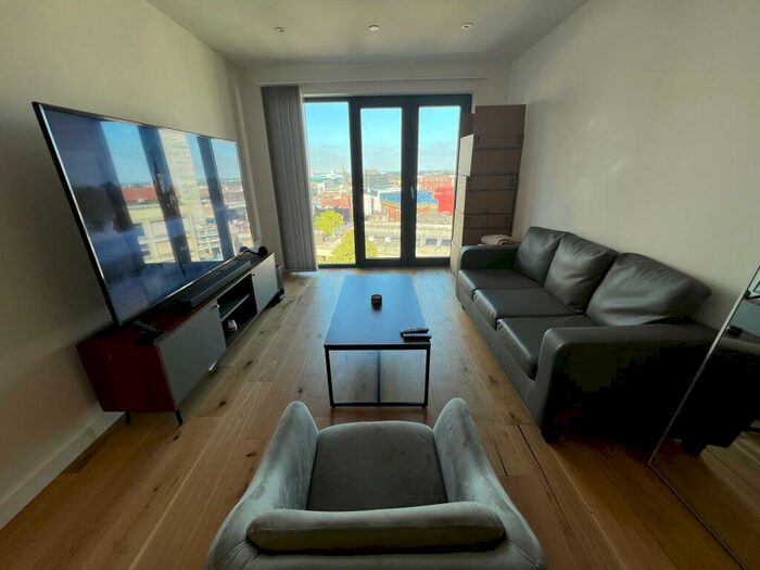 2 Bedroom Apartment To Rent In Axium, B1