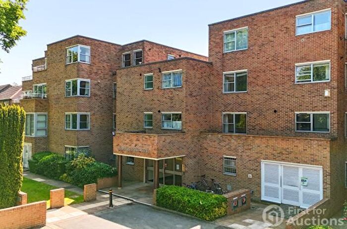 2 Bedroom Apartment For Sale In Marston Ferry Road, Oxford, Oxfordshire, OX2