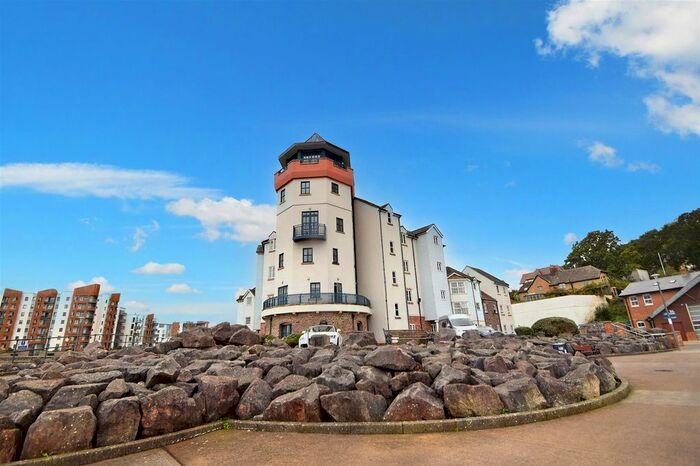 1 Bedroom Flat For Sale In Eastcliff, Portishead, BS20