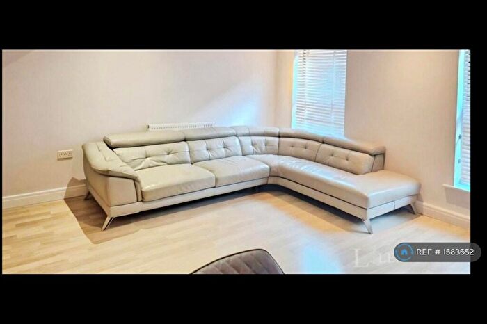 2 Bedroom Flat To Rent In Auction House Courtyard, Luton, LU1