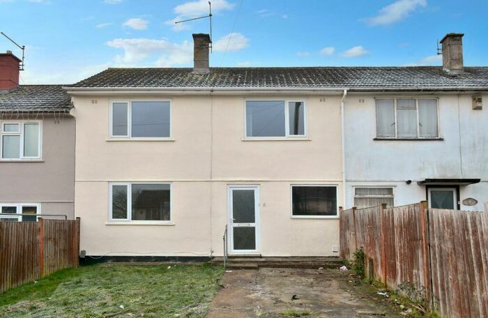 3 Bedroom House To Rent In Mow Barton, Bristol, BS13