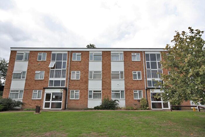 2 Bedroom Flat To Rent In Haig Court, Chelmsford, Essex, CM2