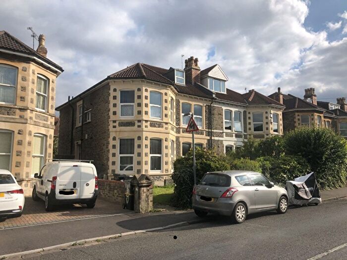 3 Bedroom Flat To Rent In Chesterfield Road, St. Andrews, Bristol, BS6
