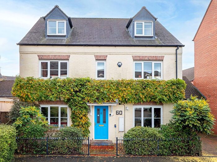 6 Bedroom Detached House For Sale In Congreve Way, Stratford-Upon-Avon, CV37