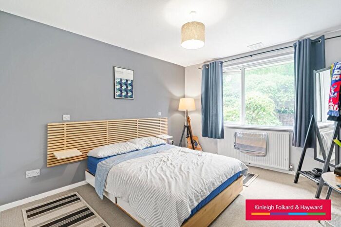 4 Bedroom House To Rent In Little Bornes, London, SE21
