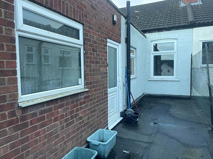 1 Bedroom Flat To Rent In Laneham Street, Scunthorpe, DN15