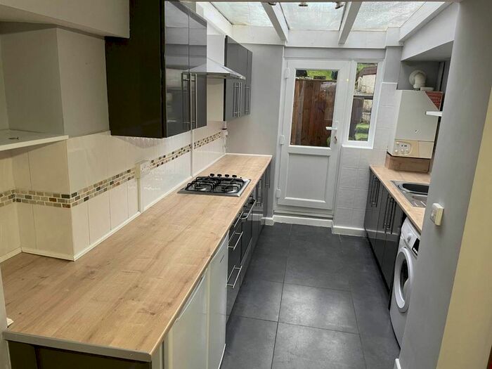 2 Bedroom Property To Rent In Dinas Street, Plasmarl, Swansea, SA6