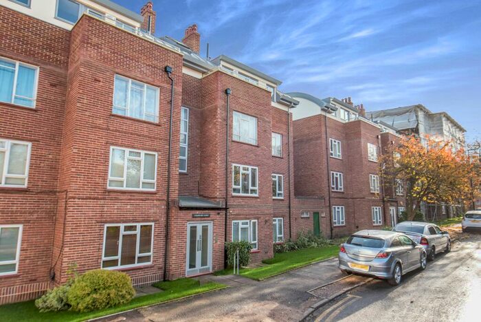 1 Bedroom Flat To Rent In Hampshire Lodge, Courtlands, Maidenhead, SL6