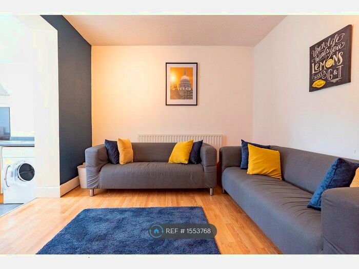 6 Bedroom Terraced House To Rent In Avenue Road, Southampton, SO14