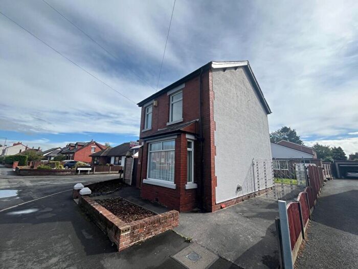 3 Bedroom Detached House For Sale In Lytham Road, Freckleton, PR4