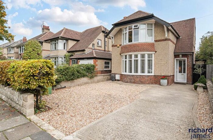 3 Bedroom Detached House For Sale In Corby Avenue, Lakeside, Swindon, SN3