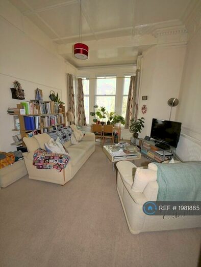 1 Bedroom Flat To Rent In North Hill Road, Leeds, LS6