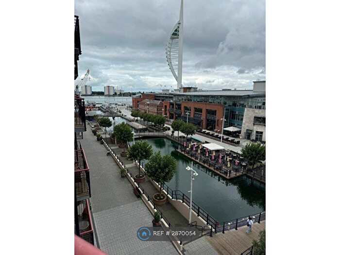 2 Bedroom Flat To Rent In The Canalside, Portsmouth, PO1