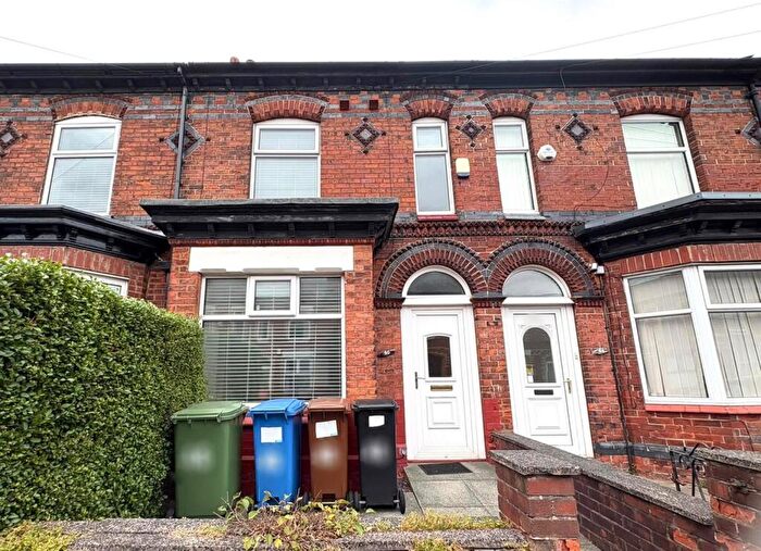 3 Bedroom House To Rent In Aberdeen Crescent, Stockport, SK3