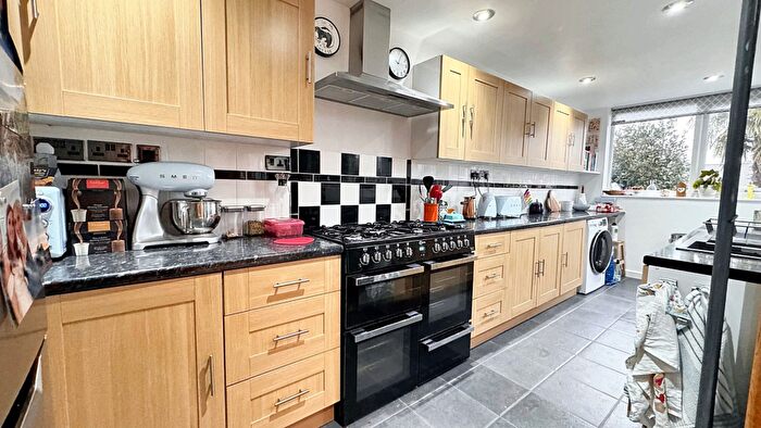 3 Bedroom End Of Terrace House For Sale In Queen Isabels Avenue, Cheylesmore, Coventry, CV3