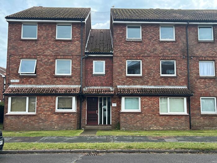 2 Bedroom Flat To Rent In Balcombe Road, Peacehaven, BN10