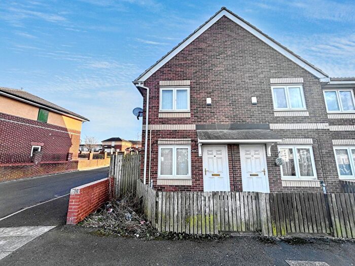 2 Bedroom End Of Terrace House To Rent In Talbot Street, Stockton-On-Tees, TS20