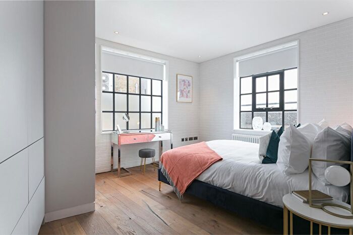 2 Bedroom Flat To Rent In Clink Street, London, SE1