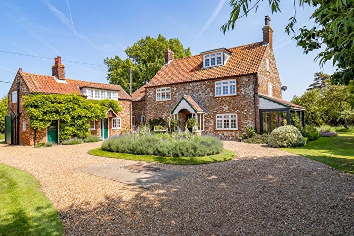 5 Bedroom Detached House For Sale In Beach Road, Holme Next The Sea, PE36