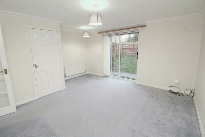 3 Bedroom Semi-Detached House For Sale In Yalts Brow, Emerson Valley, Milton Keynes, MK4