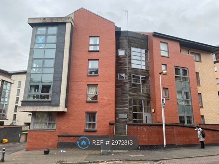 2 Bedroom Flat To Rent In Castle Street, Glasgow, G11