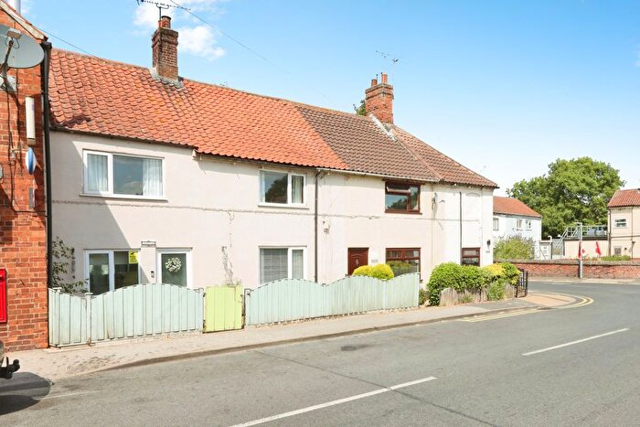 2 Bedroom Cottage For Sale In Main Street, Retford, DN22