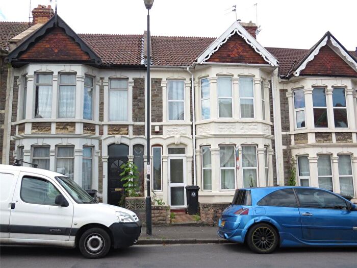 6 Bedroom Terraced House To Rent In Brentry Road, Fishponds, Bristol, BS16