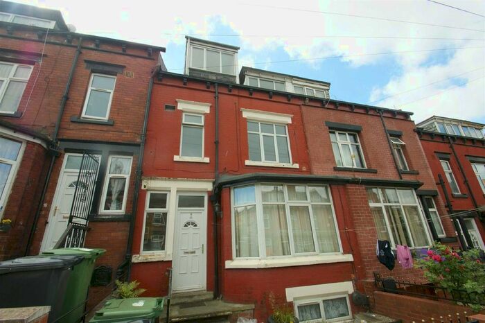 3 Bedroom Terraced House To Rent In Luxor Avenue, Harehills, Leeds, LS8