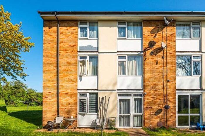 1 Bedroom Apartment For Sale In Coronation Square, Reading, RG30