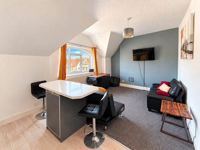 1 Bedroom Flat For Sale In Milburn Road, Weston-Super-Mare, BS23