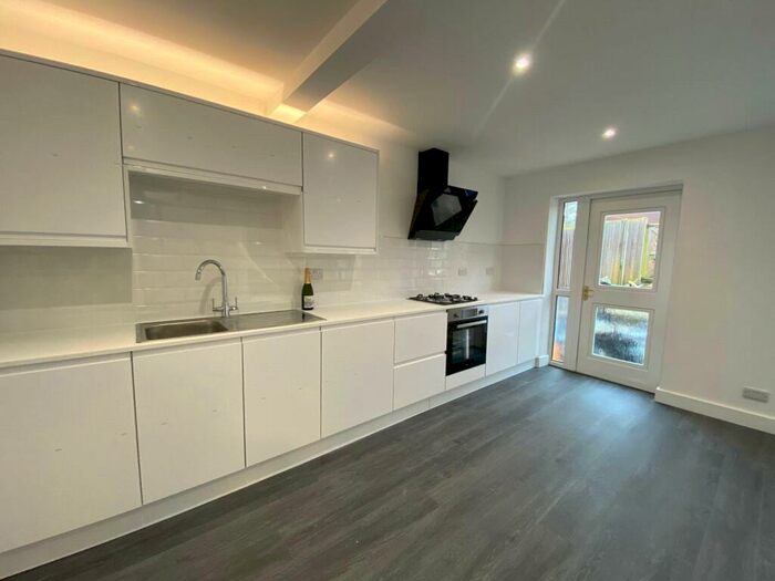 3 Bedroom Terraced House To Rent In Evedon, Bracknell, Berkshire, RG12