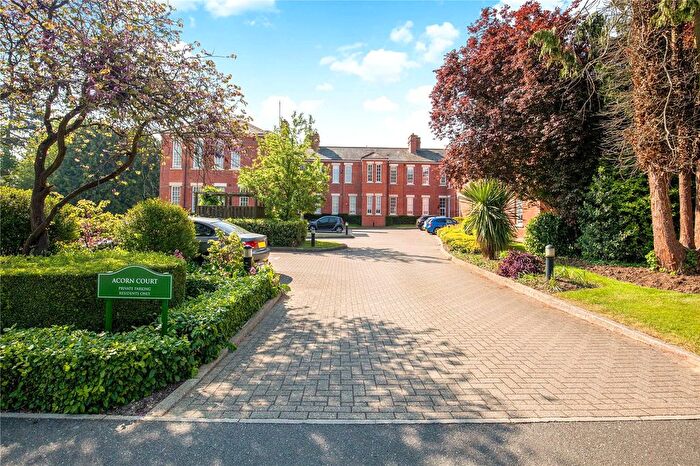3 Bedroom Flat For Sale In Beningfield Drive, St. Albans, AL2