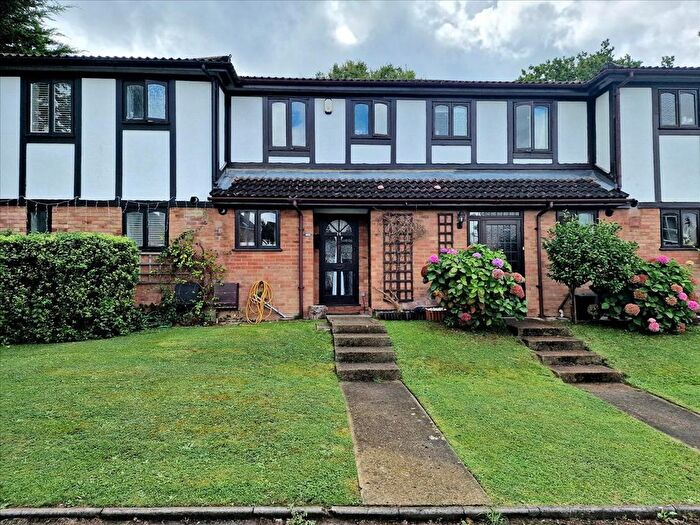 2 Bedroom Terraced House To Rent In Overbury Avenue, Beckenham, BR3