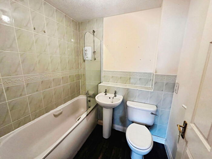 2 Bedroom Apartment To Rent In Derby Road, Fulwood, Preston, PR2