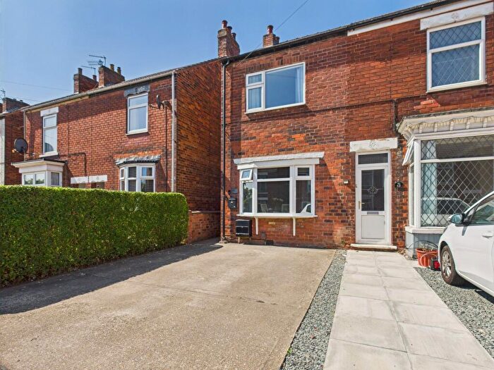 2 Bedroom Semi-Detached House For Sale In Victoria Road, Scunthorpe, DN16
