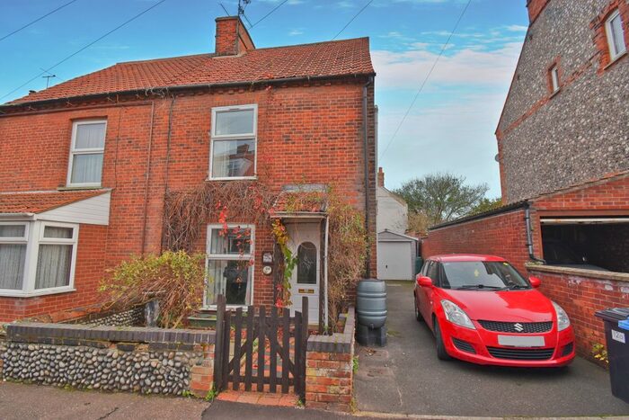 2 Bedroom End Of Terrace House To Rent In New Street, Sheringham, NR26